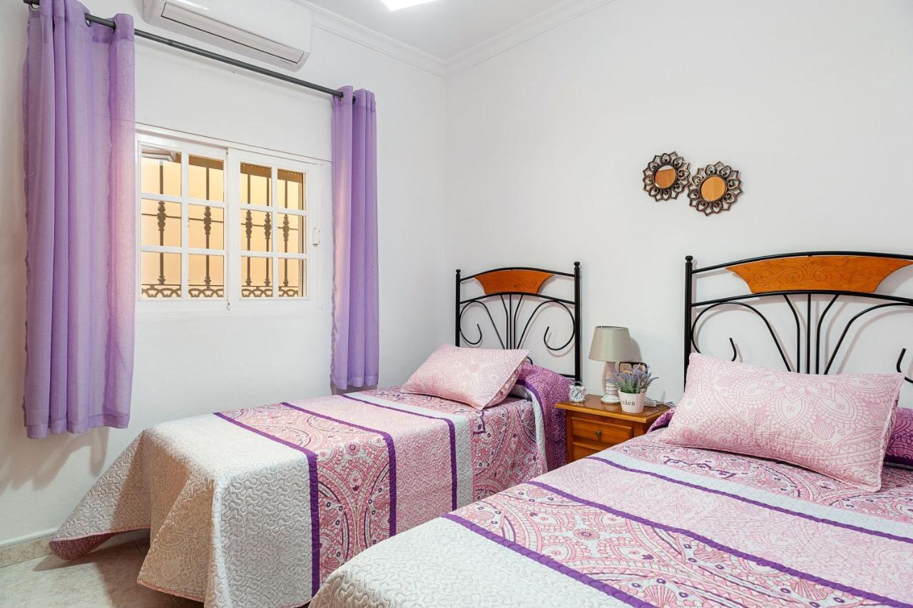 Casa Chiqui - Solo Familias Villa Conil De La Frontera Eksteriør billede