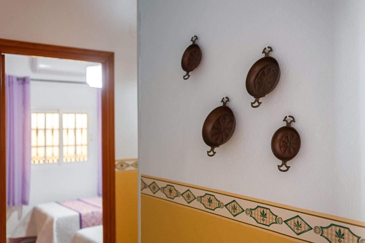Casa Chiqui - Solo Familias Villa Conil De La Frontera Eksteriør billede