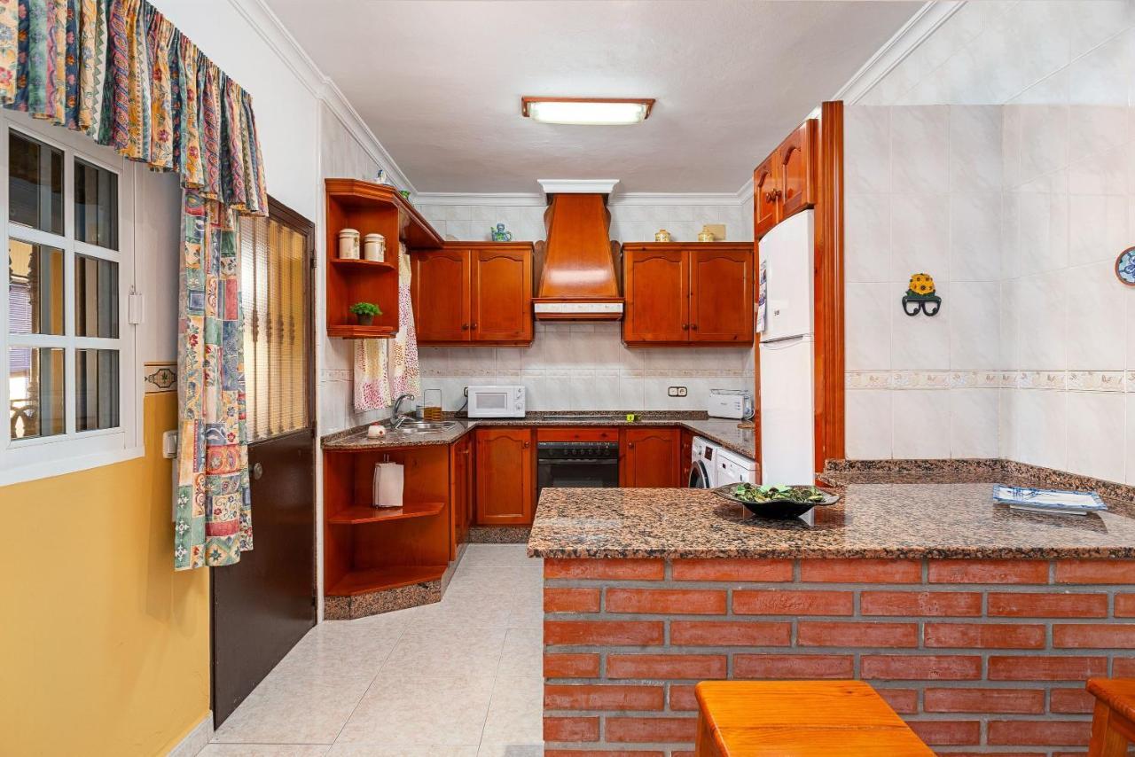 Casa Chiqui - Solo Familias Villa Conil De La Frontera Eksteriør billede